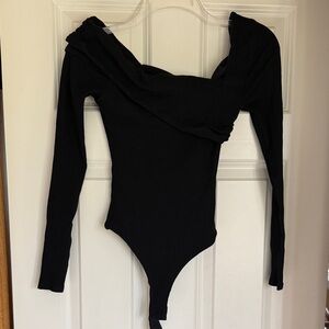 Lovers + Friends Black Long-Sleeve Off-Shoulder Ribbed Bodysuit